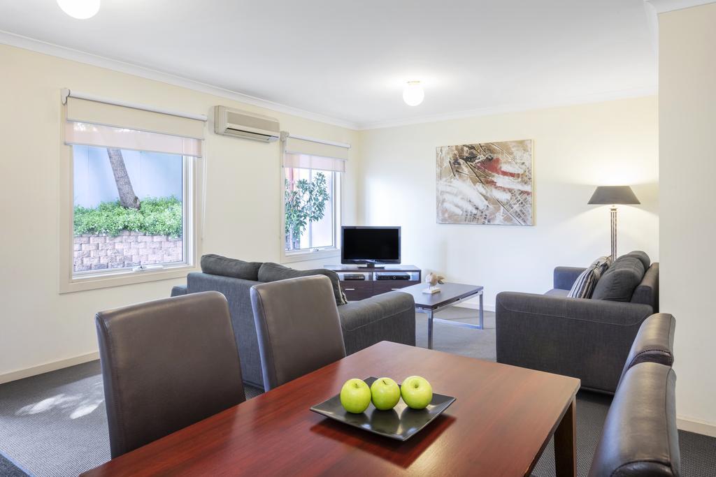 Hawthorn Gardens Serviced Apartments Мельбурн Экстерьер фото
